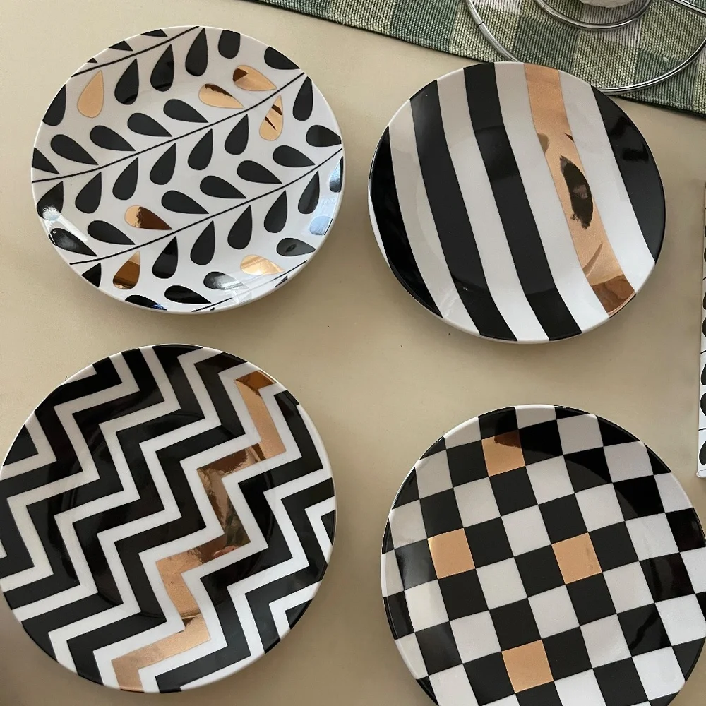 Four pack multi pattern plate set - Picture 2 of 3